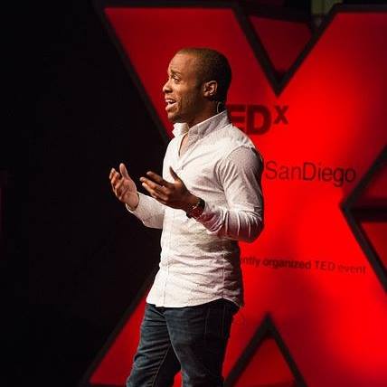 Scholly's founder, Christopher Gray, Mobile App Engagement And User Retention Tips