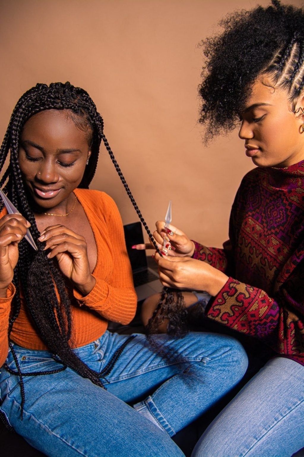 This mother-daughter duo created a tool to help you take down braids